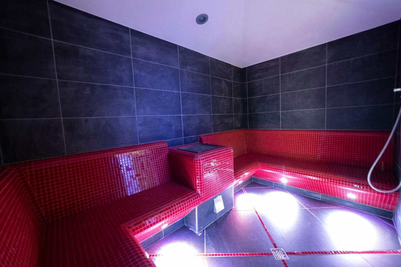 Hotel Garnì Paradisi - Wellness&Spa Mezzano Bagian luar foto