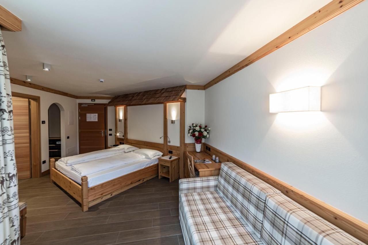 Hotel Garnì Paradisi - Wellness&Spa Mezzano Bagian luar foto