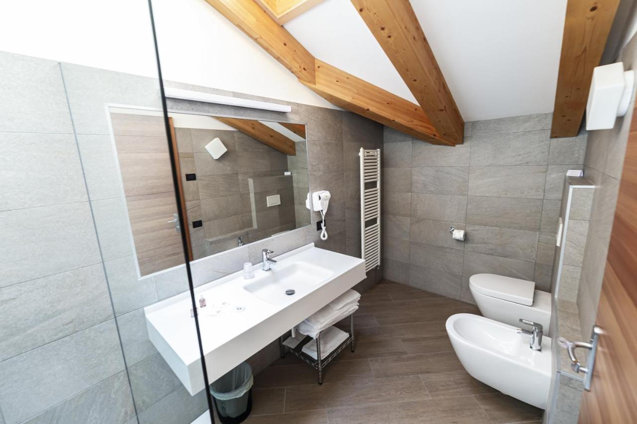 Hotel Garnì Paradisi - Wellness&Spa Mezzano Bagian luar foto
