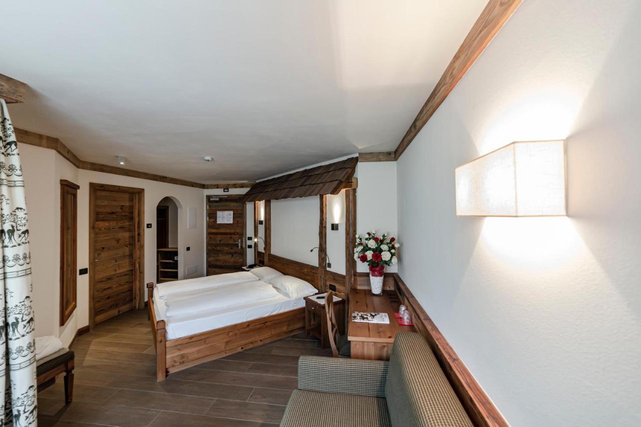 Hotel Garnì Paradisi - Wellness&Spa Mezzano Bagian luar foto